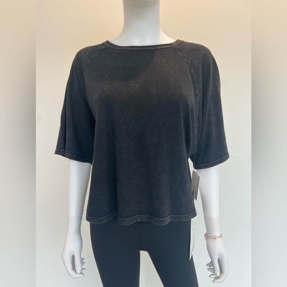 NWT Beyond Yoga Cropped Distressed Black Tee